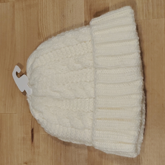 Michael Kors Fleece Lined Cable Knit Beanie Hat - Ivory Cream New - Picture 2 of 7